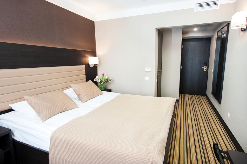 Premier Hotel Rus Kiev Buitenkant foto