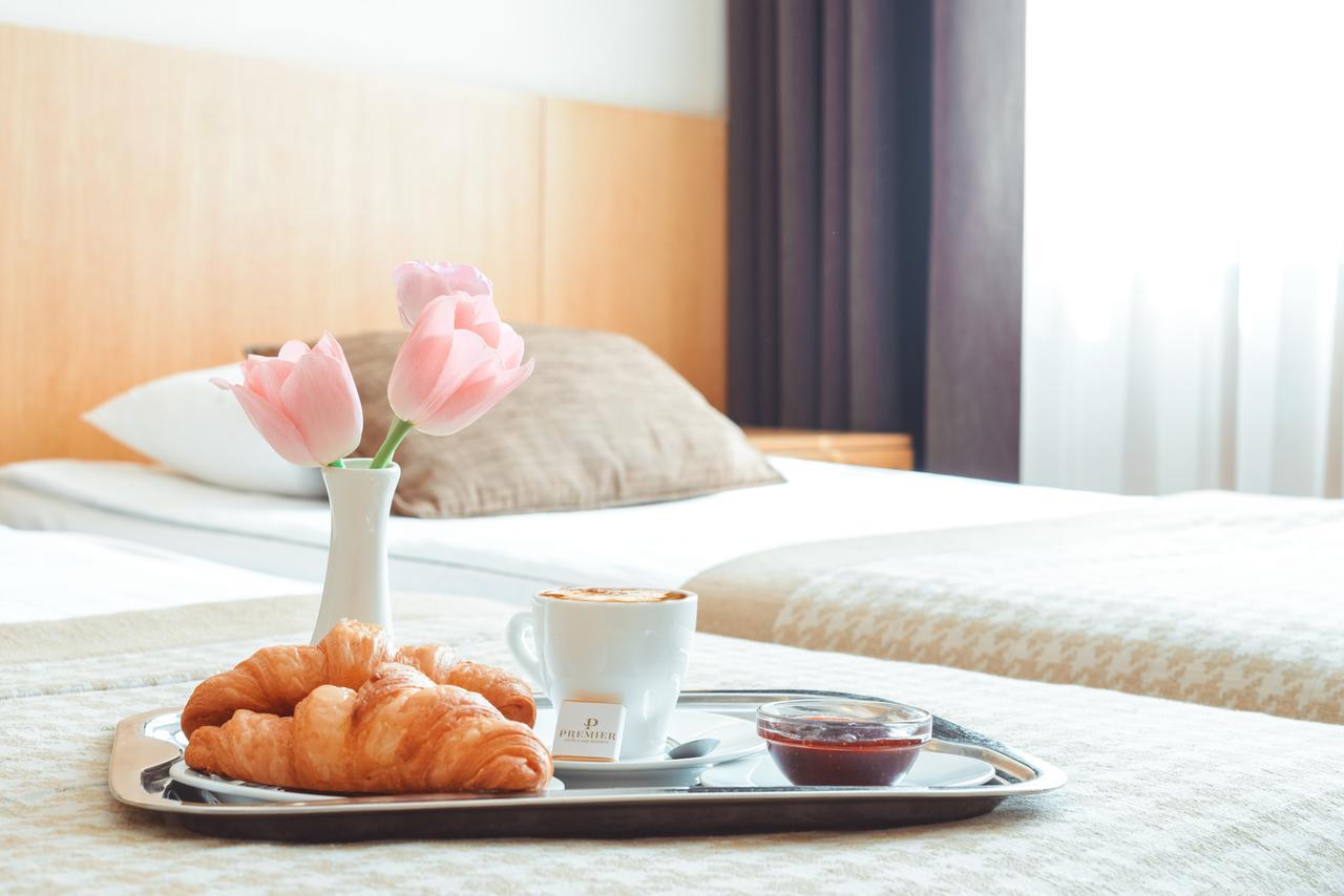Premier Hotel Rus Kiev Buitenkant foto