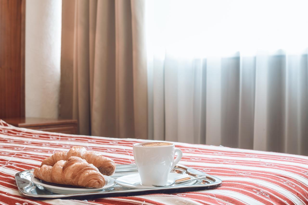 Premier Hotel Rus Kiev Buitenkant foto