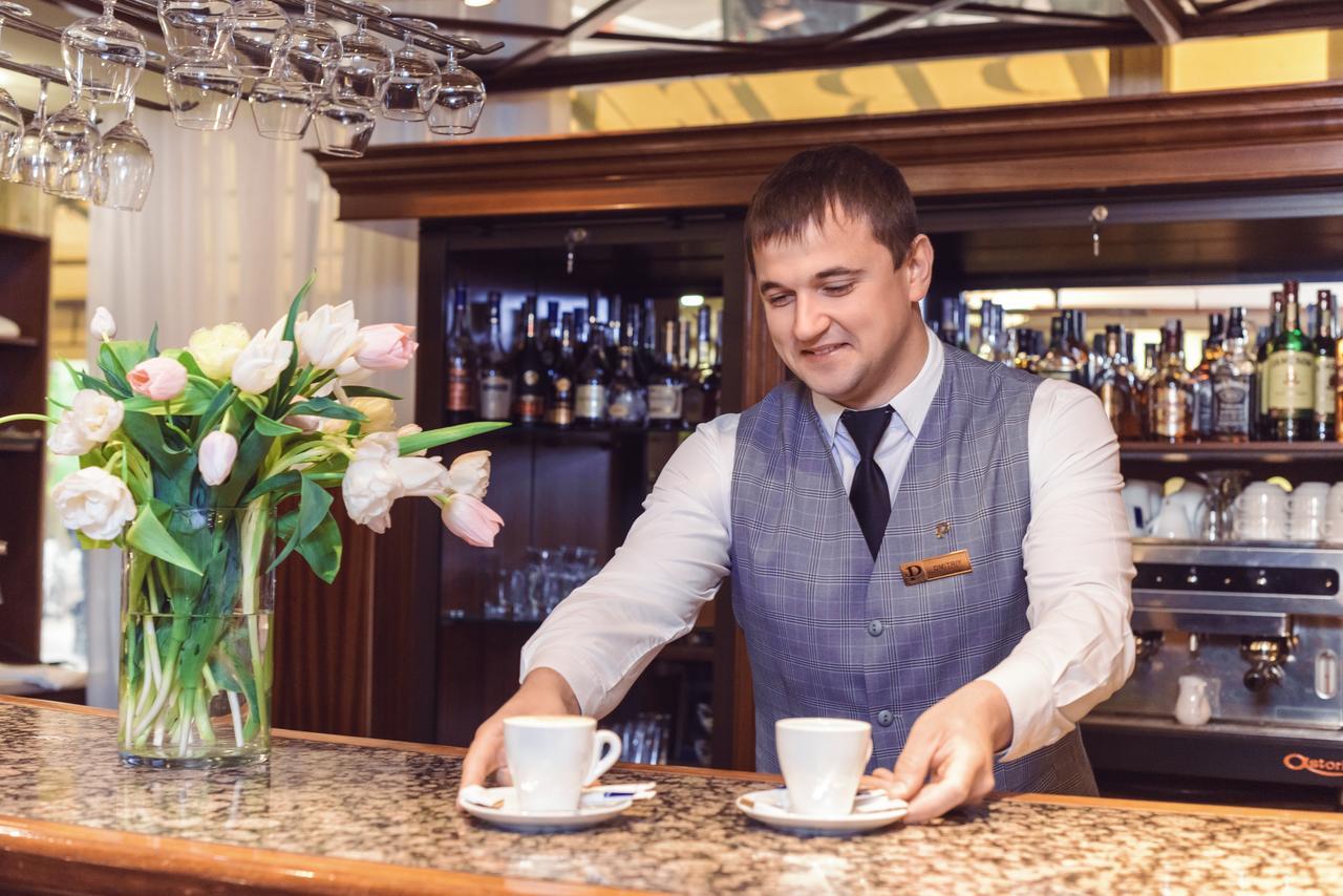 Premier Hotel Rus Kiev Buitenkant foto