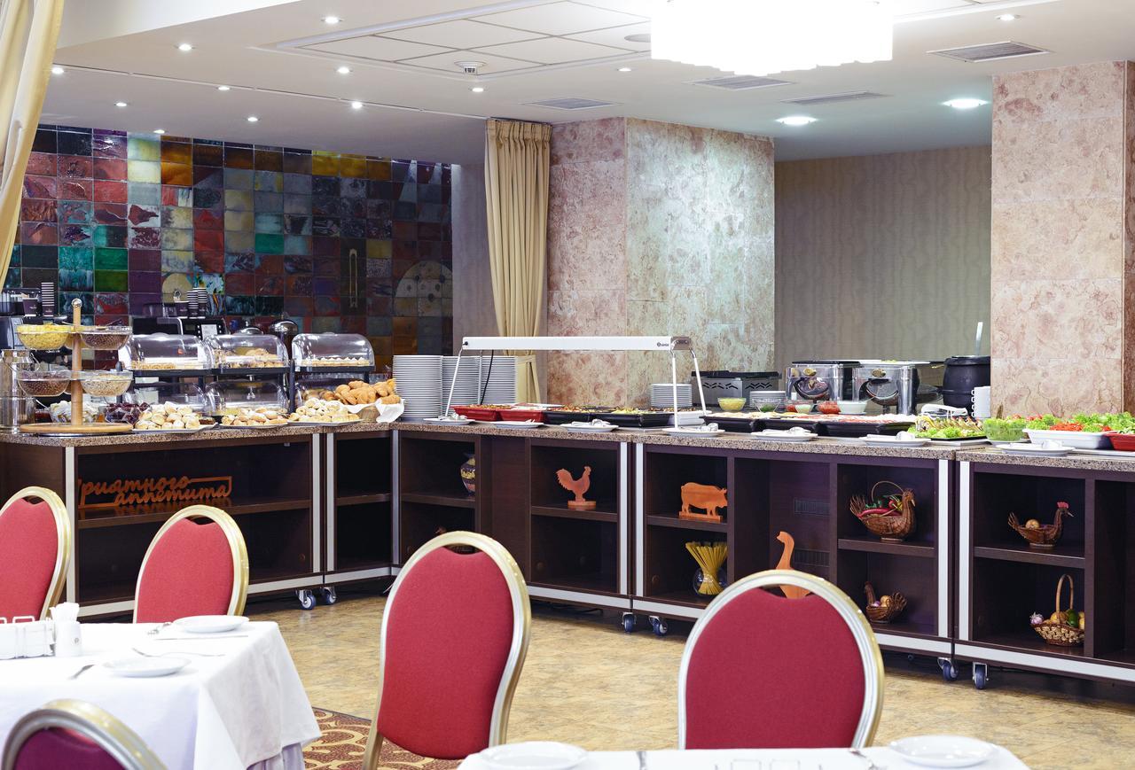 Premier Hotel Rus Kiev Buitenkant foto
