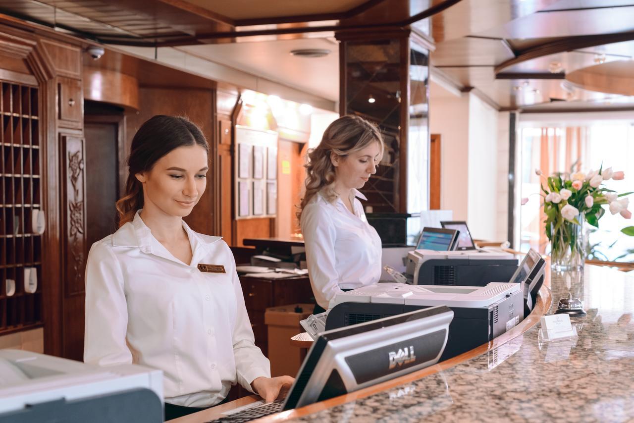 Premier Hotel Rus Kiev Buitenkant foto